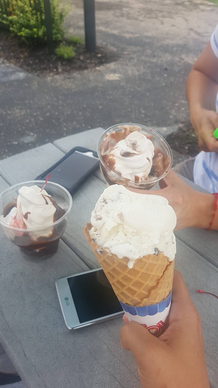 Cream & Sugar | cafe | 2185 Sullivant Ave, Columbus, OH 43223, USA | 6149283889 OR +1 614-928-3889