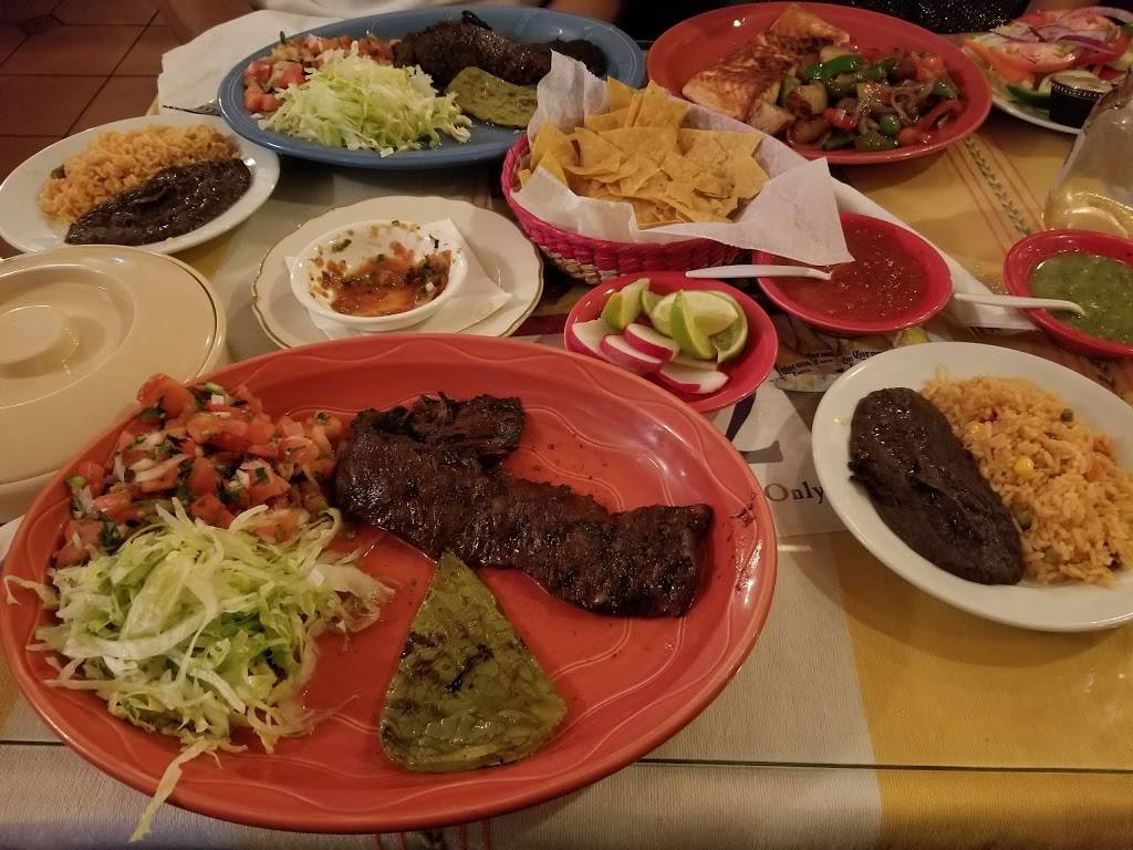 Plaza Garibaldi | restaurant | 134 Nepperhan Ave, Yonkers, NY 10701, USA | 9143757184 OR +1 914-375-7184