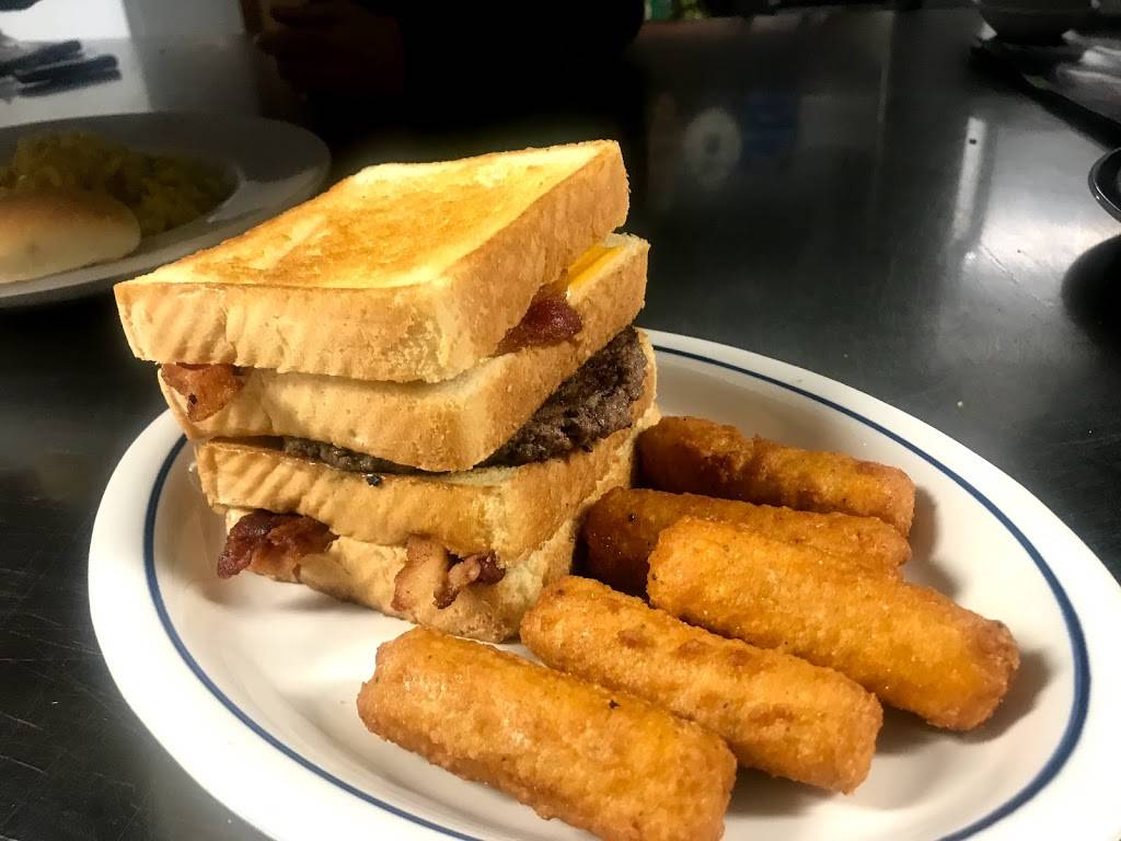 Off The Tracks Cafe | meal takeaway | 120 S Maple St, Dana, IN 47847, USA | 7656653016 OR +1 765-665-3016