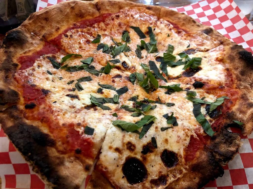 Lakewood Brewing Company | restaurant | 2302 Executive Dr, Garland, TX 75041, USA | 9728642337 OR +1 972-864-2337