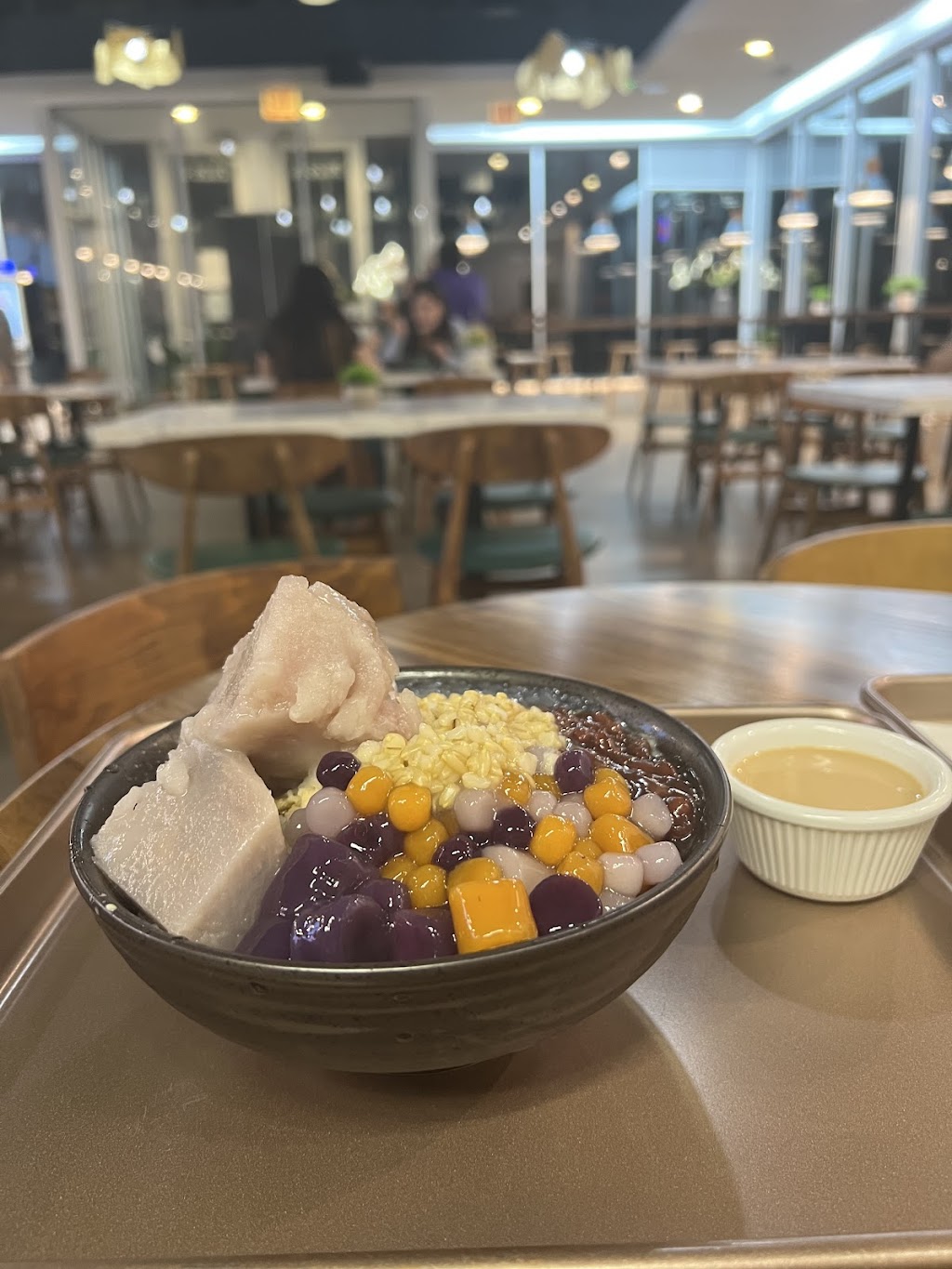 AUTEA SWEETS & EATS | cafe | 2026 S Clark St UNIT A&B, Chicago, IL 60616, USA | 3127091335 OR +1 312-709-1335