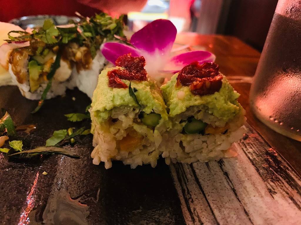 Blue Sushi Sake Grill | restaurant | 316 Court Ave, Des Moines, IA 50309, USA | 5153796800 OR +1 515-379-6800