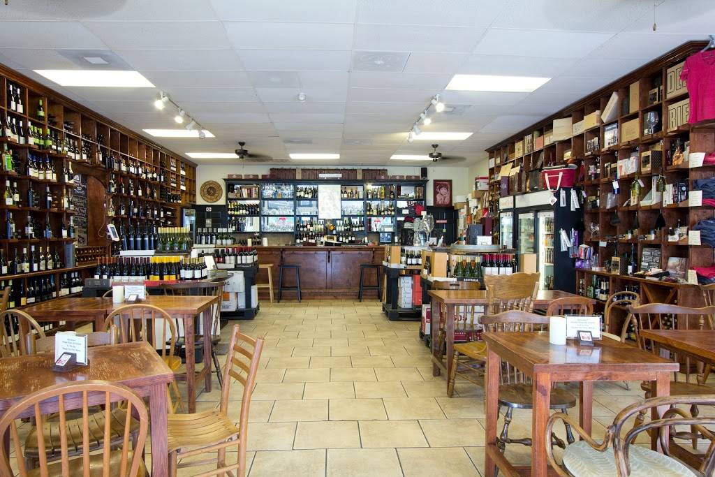 Accent On Wine & More | restaurant | 132 S Main St, Summerville, SC 29483, USA | 8438321212 OR +1 843-832-1212