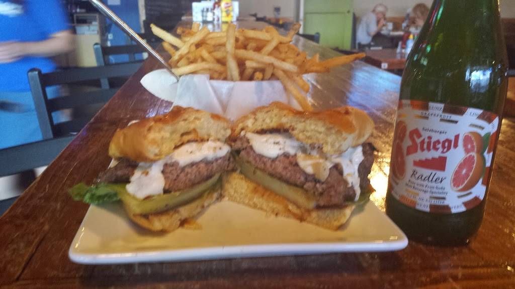 Krab Kingz Lees Summit | restaurant | 320 SW Blue Pkwy, Lees Summit, MO 64063, USA | 8166006305 OR +1 816-600-6305