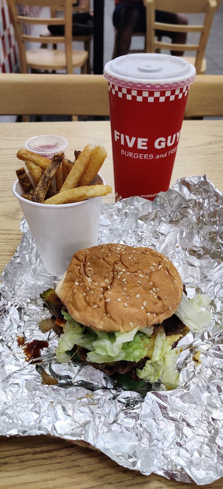 Five Guys | meal takeaway | 860 Peachtree St NE, Atlanta, GA 30308, USA | 4048150022 OR +1 404-815-0022