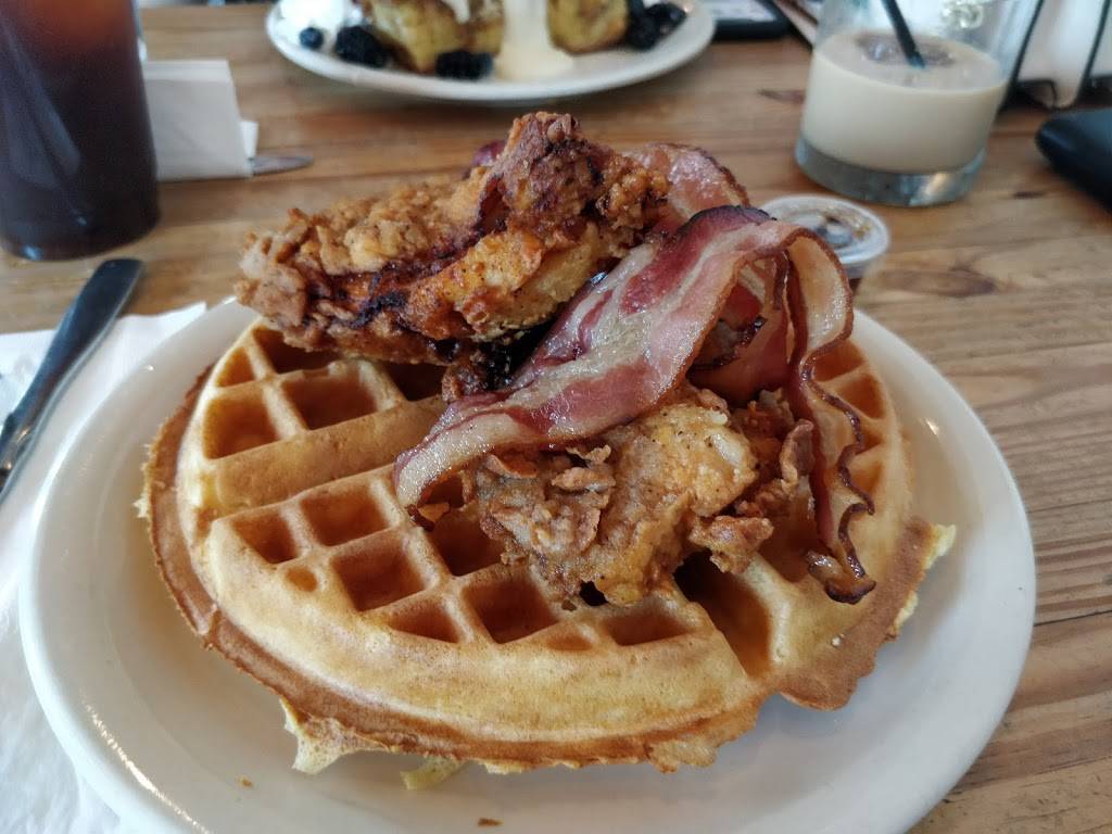 Halcyon Southtown | cafe | 1414 S Alamo St, San Antonio, TX 78210, USA | 2102777045 OR +1 210-277-7045