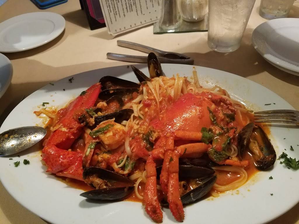 Raimos Brick Oven Pizzeria & Trattoria of Amityville | restaurant | 45 Merrick Rd, Amityville, NY 11701, USA | 6316083260 OR +1 631-608-3260