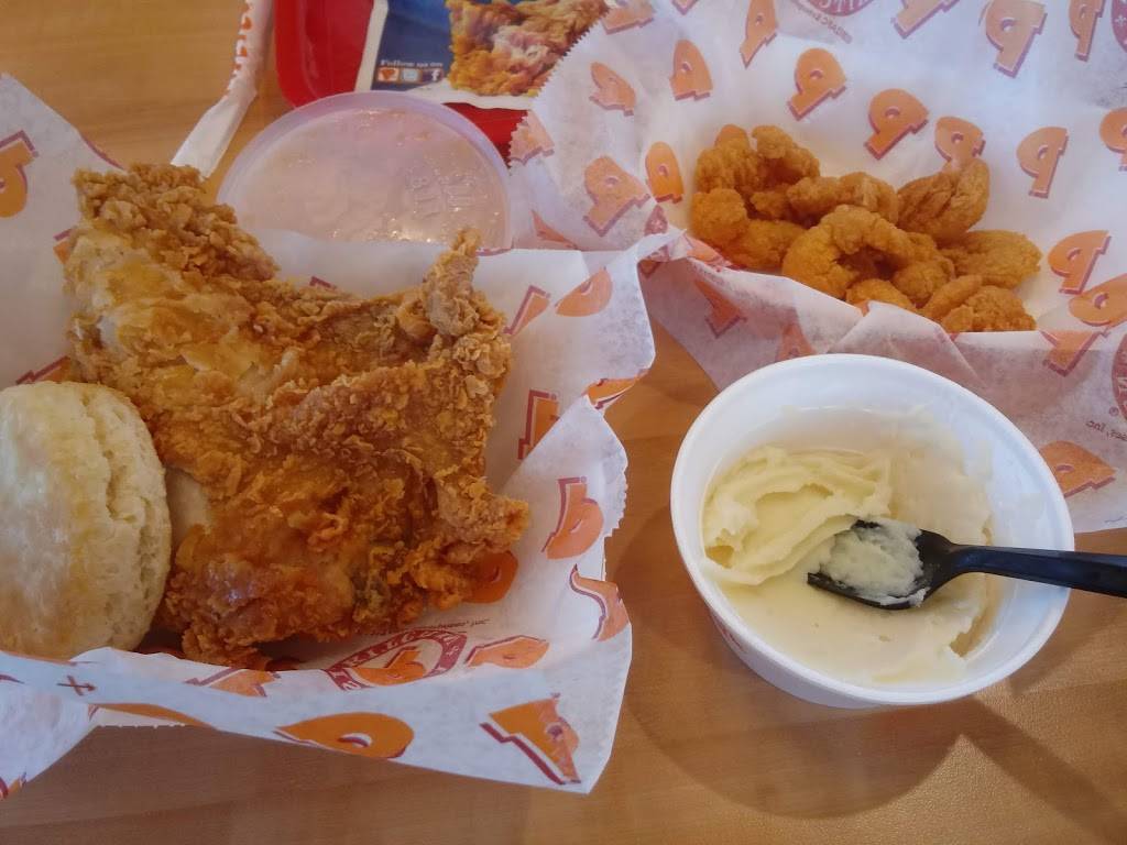 Popeyes Louisiana Kitchen | restaurant | 701 TN-76, White House, TN 37188, USA | 6159615115 OR +1 615-961-5115