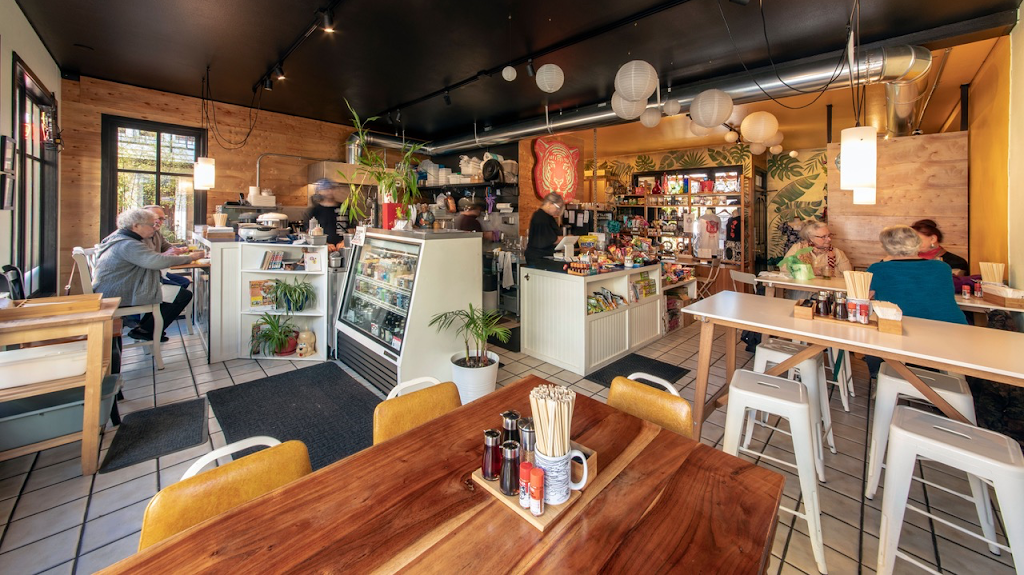 Ultra House | restaurant | 221 Second Street #9A, Langley, WA 98260, USA | 3602214959 OR +1 360-221-4959