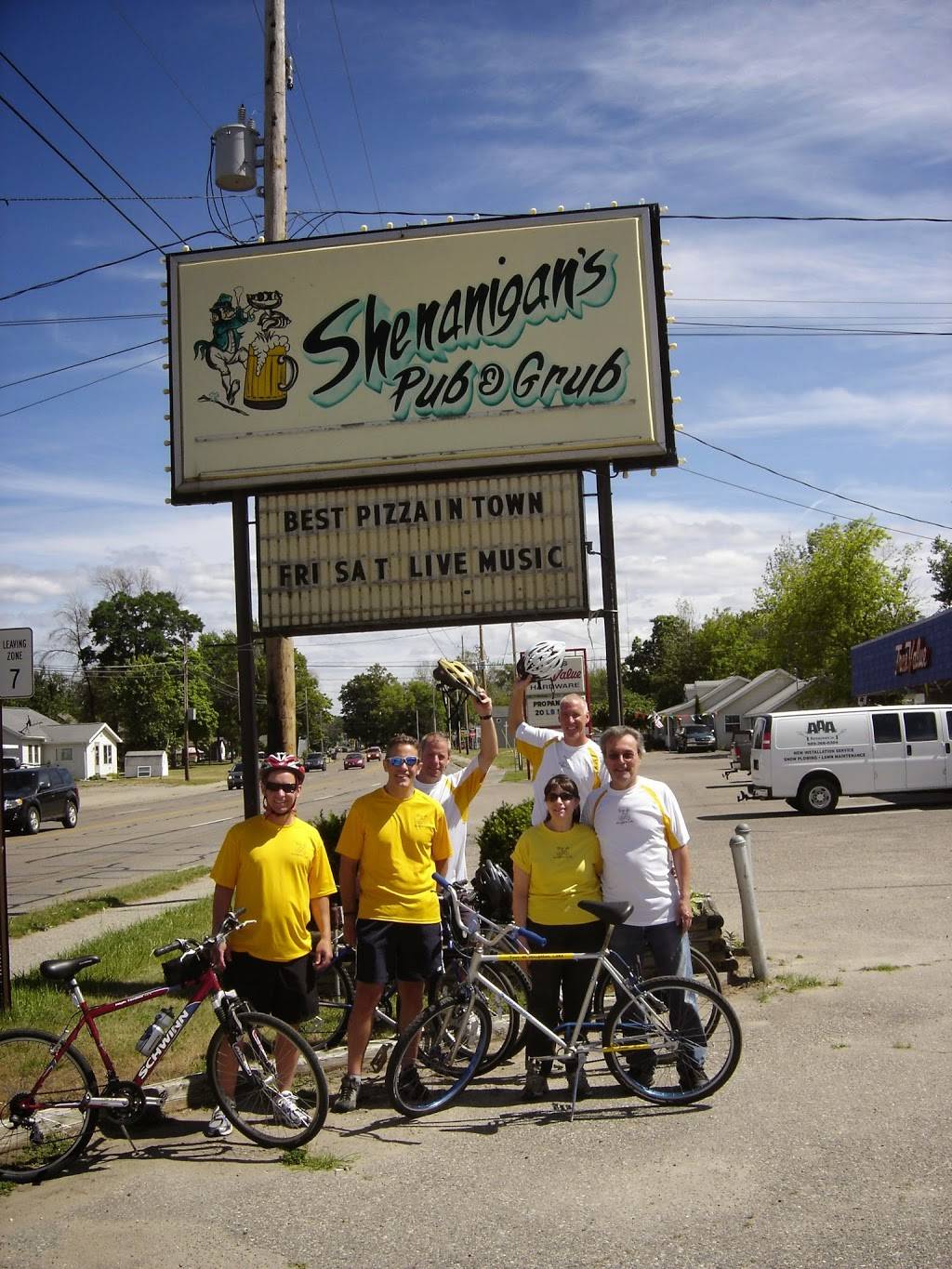Shenanigans Pub | meal takeaway | 6263 W Houghton Lake Dr, Houghton Lake, MI 48629, USA | 9894223257 OR +1 989-422-3257