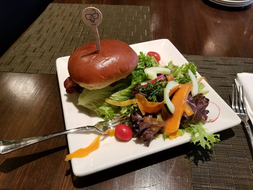 Holy Mackerel! | restaurant | 70 Yorktown Shopping Center, Lombard, IL 60148, USA | 6309533444 OR +1 630-953-3444