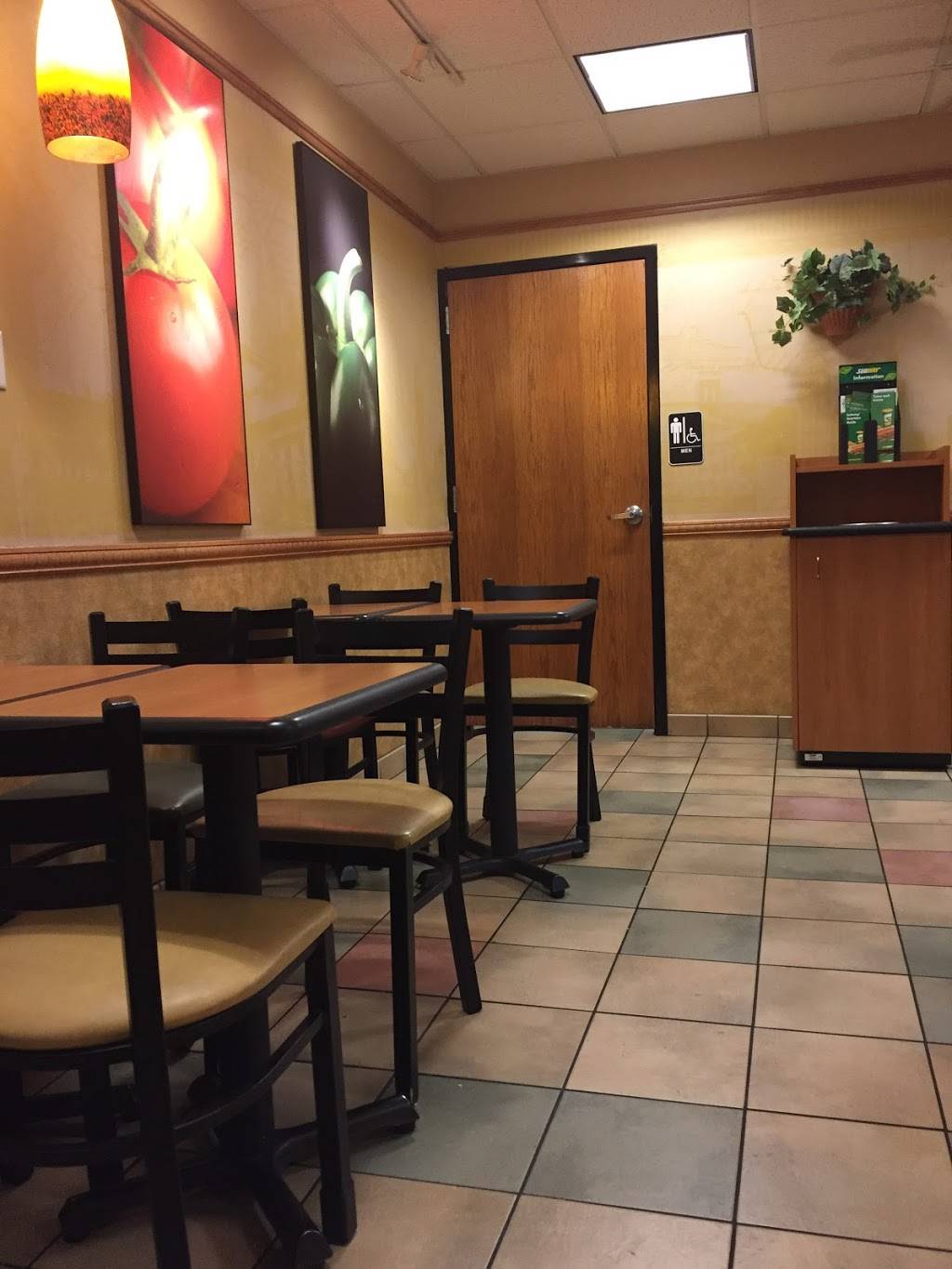 Subway | meal takeaway | 2850 Montana Ave, El Paso, TX 79903, USA | 9155649918 OR +1 915-564-9918