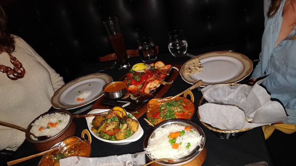 Gandhis | restaurant | 4075 FL-7 F2, Lake Worth, FL 33449, USA | 5613289441 OR +1 561-328-9441