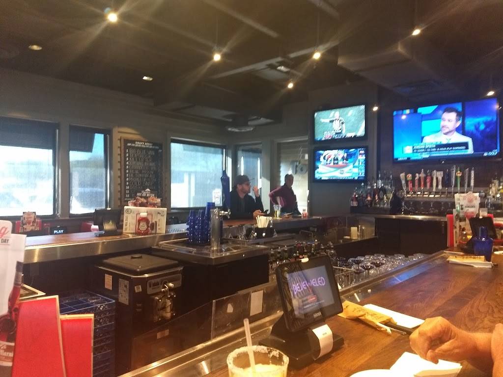 Chilis Grill & Bar | meal takeaway | 6648 E McKellips Rd, Mesa, AZ 85215, USA | 4803257582 OR +1 480-325-7582