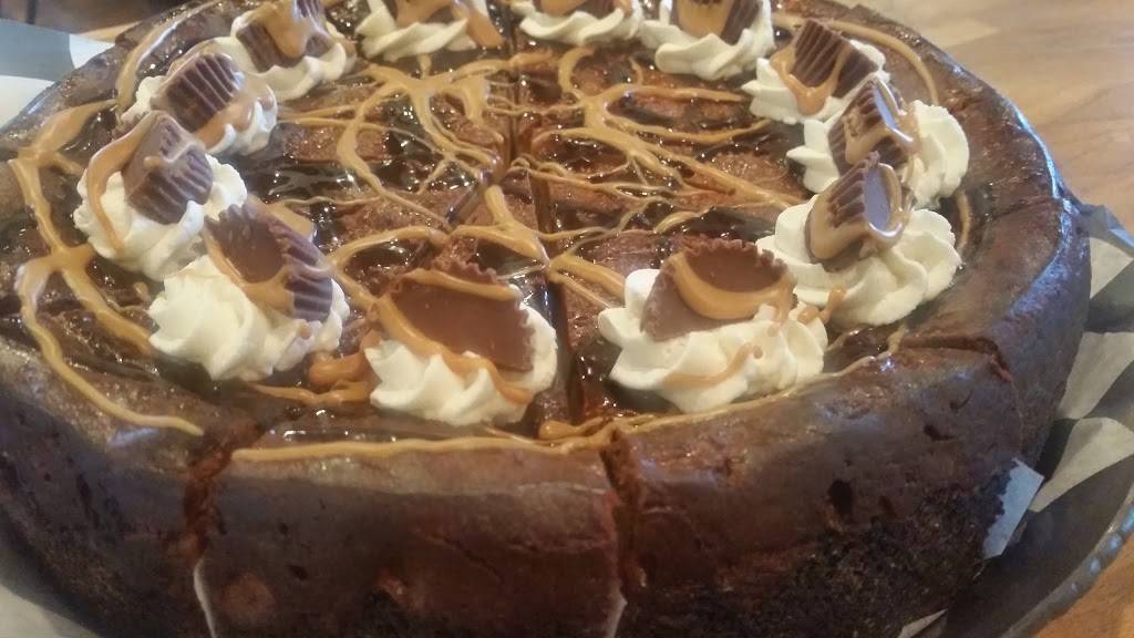 The Table Spoon | restaurant | 421 Peachtree St, Ahoskie, NC 27910, USA | 2522090101 OR +1 252-209-0101