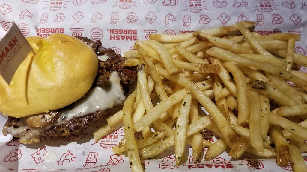 Smashburger | restaurant | 2100 North Snelling Avenue, Suite 65A, Roseville, MN 55113, USA | 6512510220 OR +1 651-251-0220