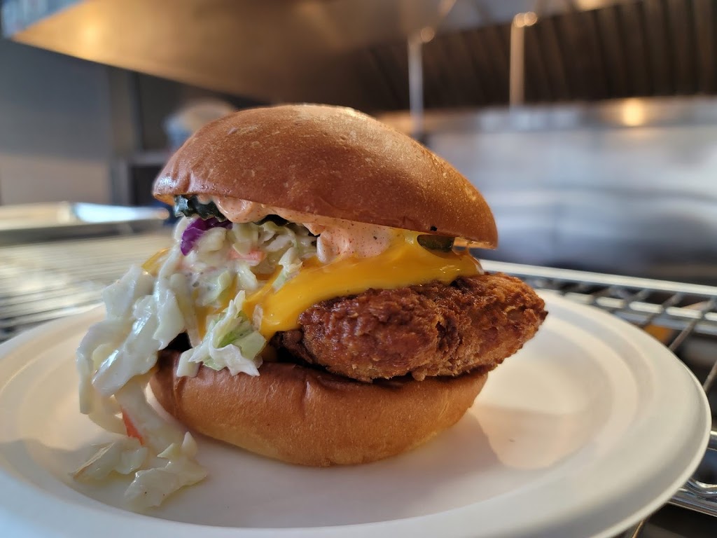 Hen House Fried Chicken Sandwiches | restaurant | 110 Hartz Ave, Danville, CA 94526, USA | 9257185180 OR +1 925-718-5180