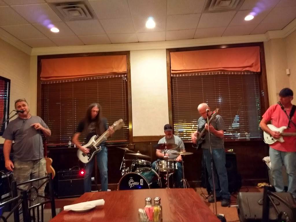 Milanos Italian Restaurant | restaurant | 4327 Boonsboro Rd, Lynchburg, VA 24503, USA | 4343843400 OR +1 434-384-3400