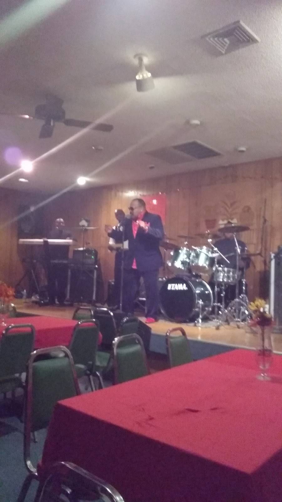 New Touch of Class Convention | restaurant | 9 Henry Holmes Dr, St Helena Island, SC 29920, USA | 8438381221 OR +1 843-838-1221