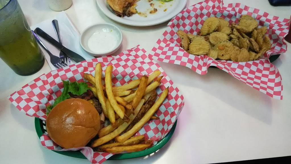 Rons Hamburgers & Chili At the Farm Shopping Center | restaurant | The Farm Shopping Center, 6548 E 51st St, Tulsa, OK 74145, USA | 9186645688 OR +1 918-664-5688