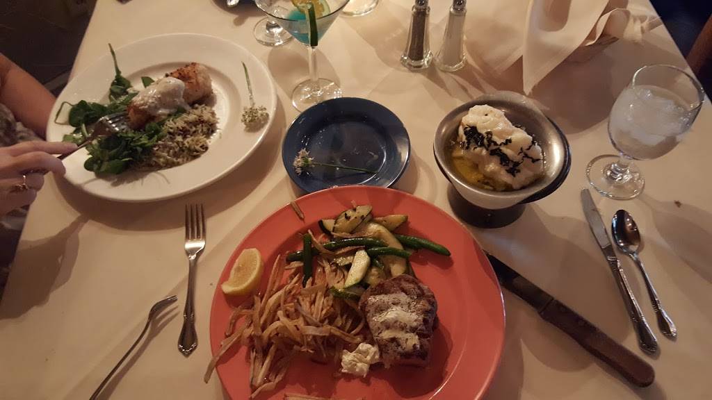 The Oaks Lakeside Restaurant | restaurant | 5878 Longacre Ln, Chippewa Lake, OH 44215, USA | 3307692601 OR +1 330-769-2601