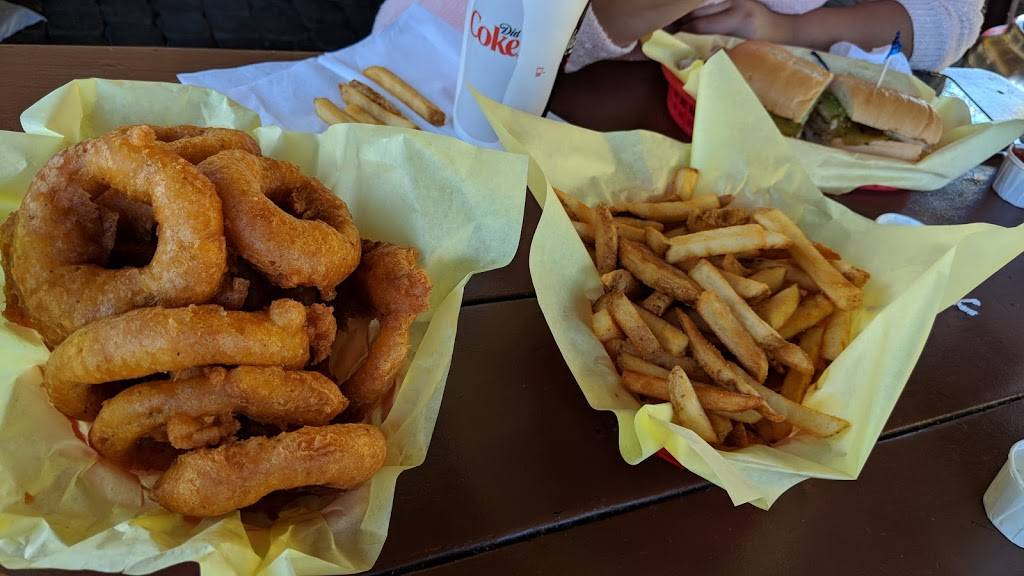 Sylvesters Burgers | restaurant | 6455 El Camino Real, Atascadero, CA 93422, USA | 8054667591 OR +1 805-466-7591