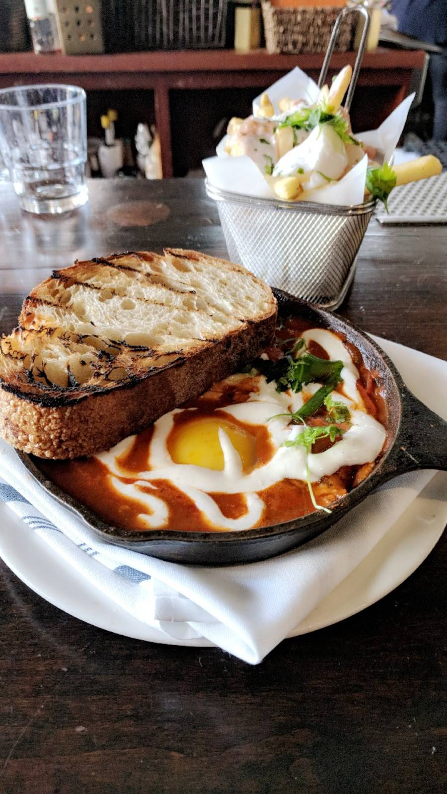 The Dorian | restaurant | 2001 Chestnut St, San Francisco, CA 94123, USA | 4158142671 OR +1 415-814-2671