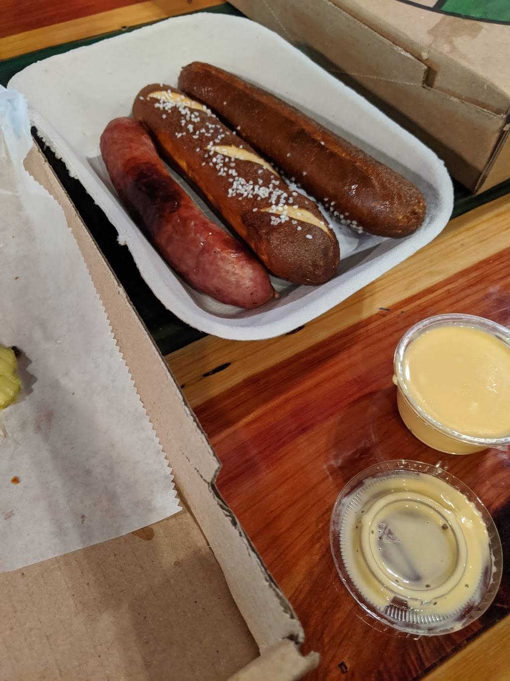 Buckstin Brewing Company | restaurant | 1211 Boston Ave, Nederland, TX 77627, USA | 4095198091 OR +1 409-519-8091