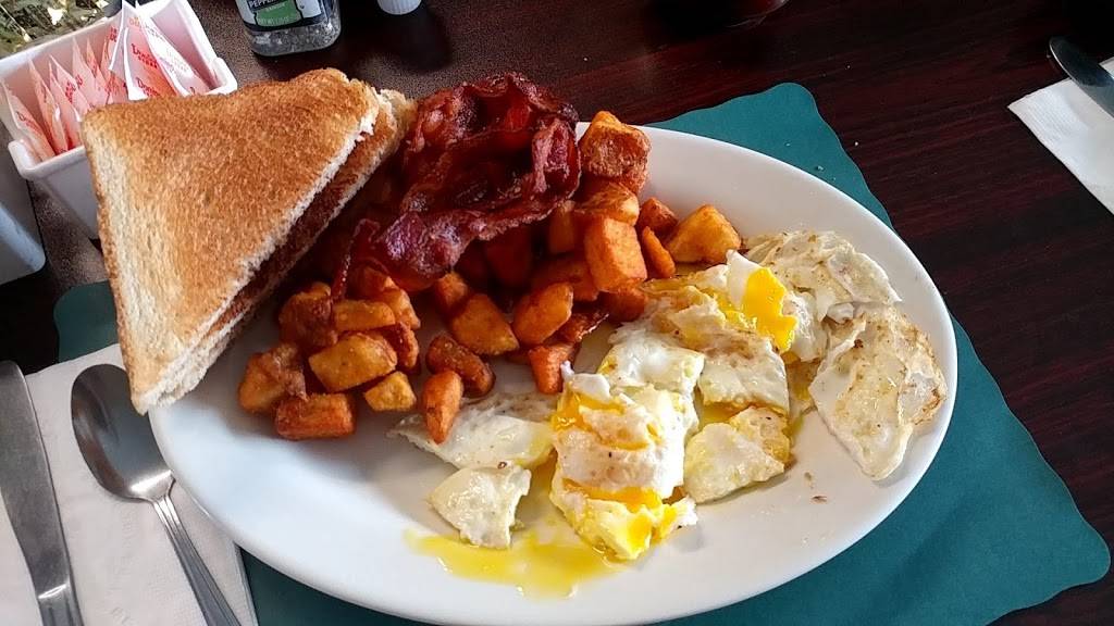 Flip Side Grille | restaurant | 10 Hwy 12, Fitzwilliam, NH 03447, USA | 6035857702 OR +1 603-585-7702