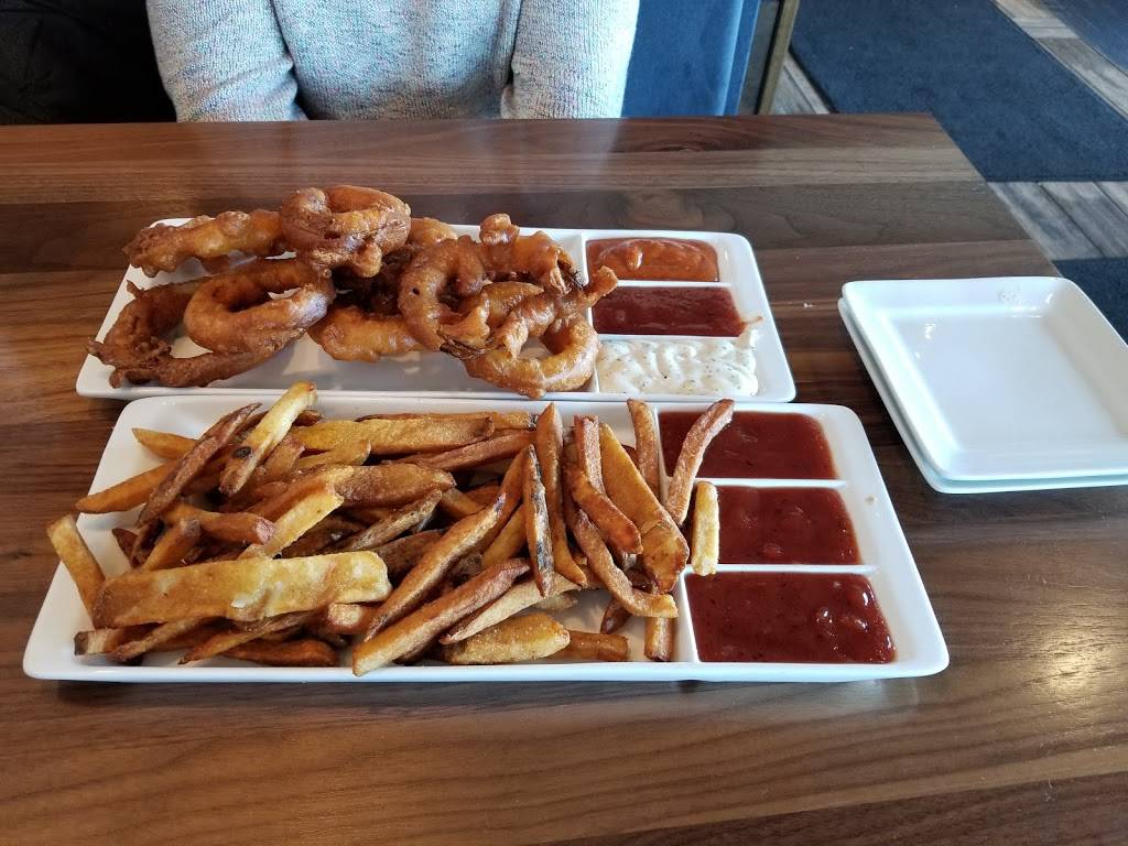 Bru Burger Bar - Noblesville | restaurant | 350 Westfield Rd ste 100, Noblesville, IN 46060, USA | 3177642510 OR +1 317-764-2510