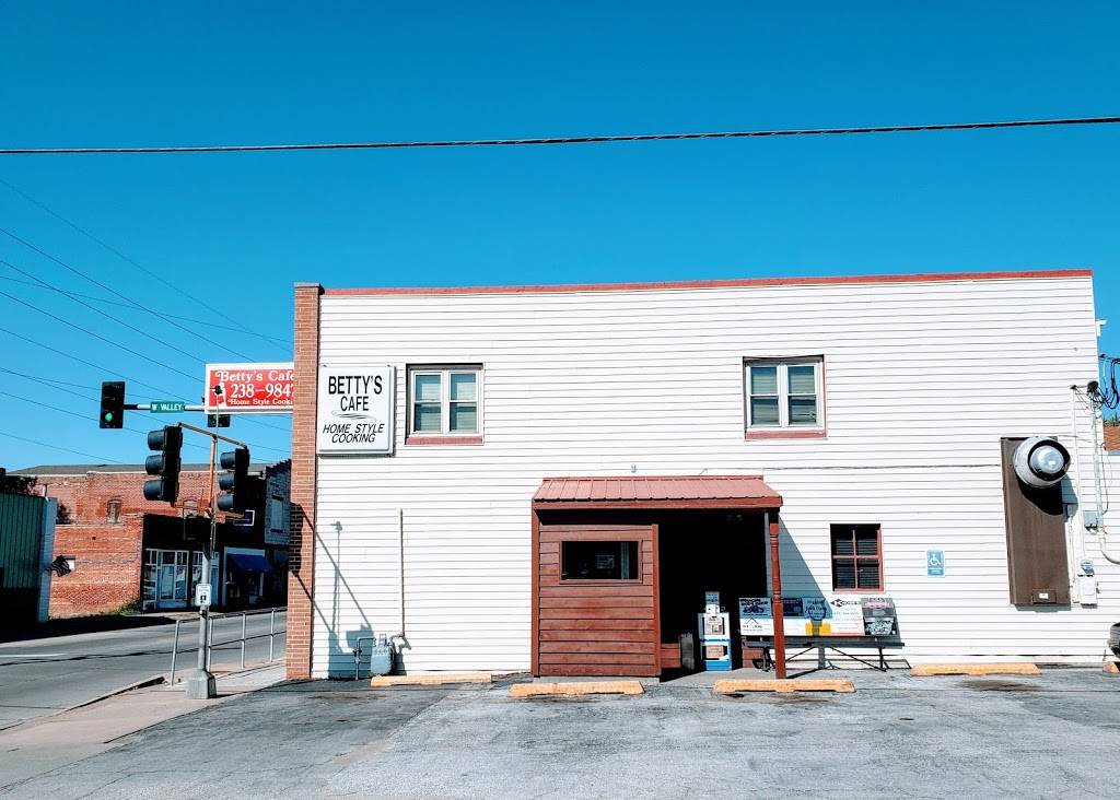 Bettys Cafe | restaurant | 6307 King Hill Ave, St Joseph, MO 64504, USA | 8162389847 OR +1 816-238-9847