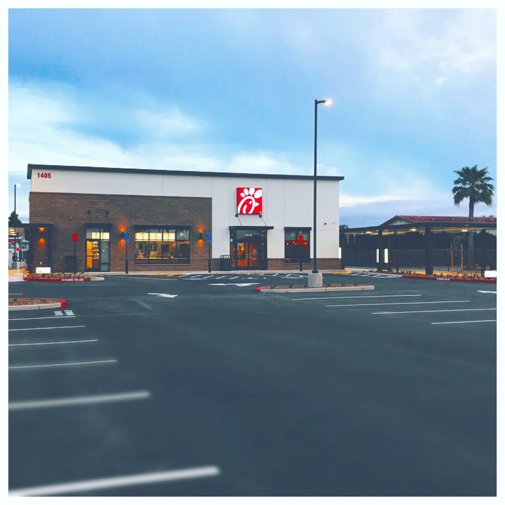 Chick-fil-A Hwy 99 & Yosemite Ave, Manteca, CA 95366 | restaurant | 1405 E Yosemite Ave, Manteca, CA 95336, USA | 2092392000 OR +1 209-239-2000