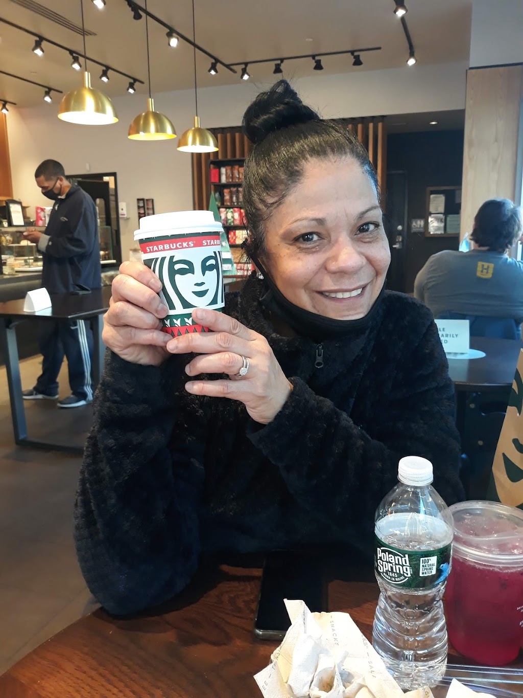 Starbucks | cafe | 1018 N 2nd St, Philadelphia, PA 19123, USA | 2159222332 OR +1 215-922-2332