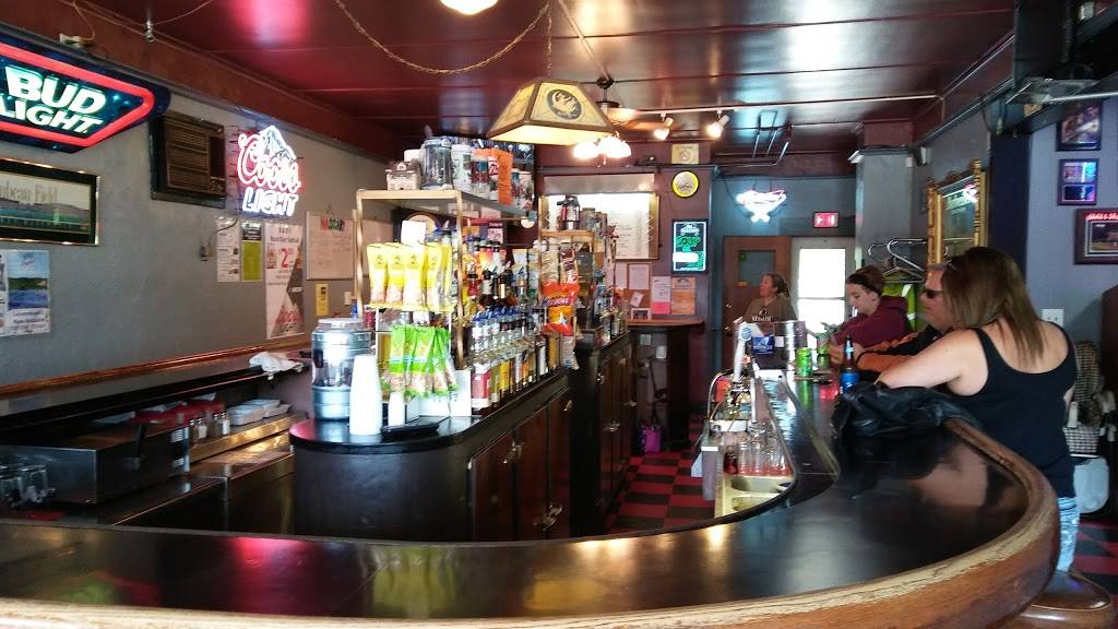 B&D Village Inn | restaurant | 34414 Geneva Rd, Burlington, WI 53105, USA | 2625374719 OR +1 262-537-4719