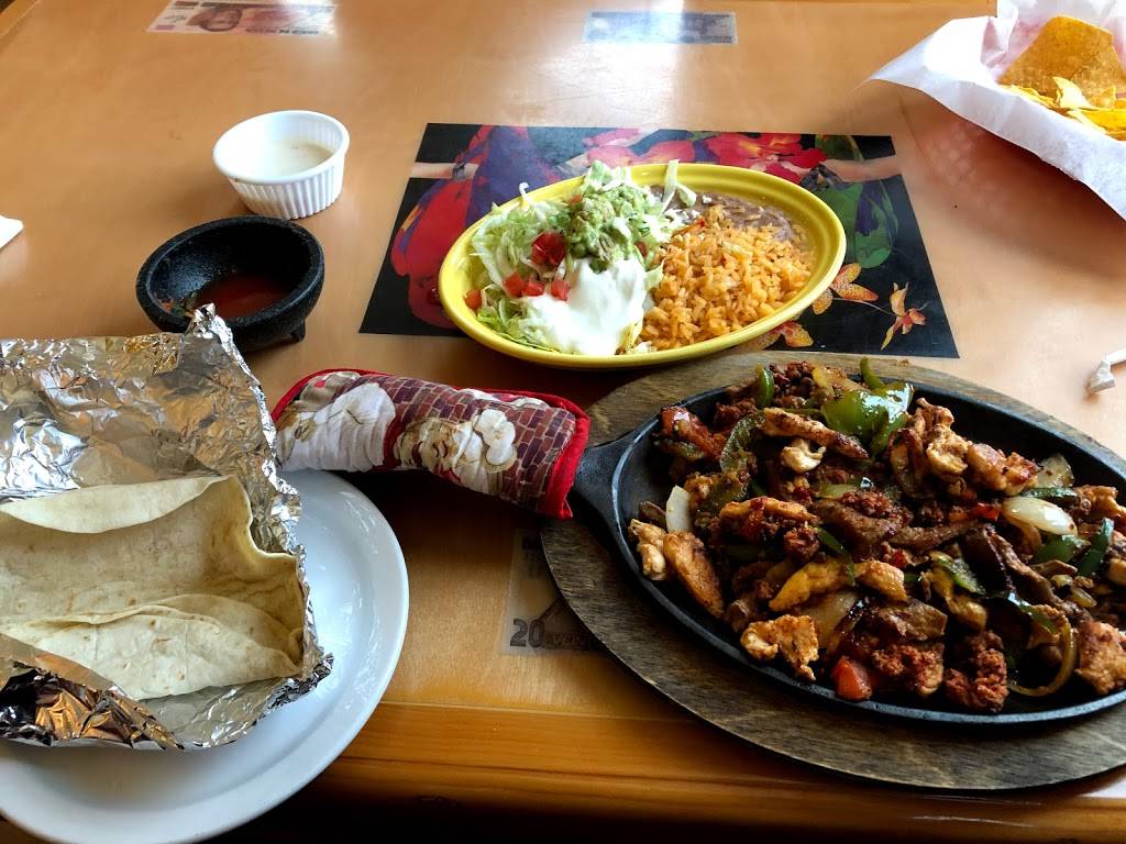 El Loro Mexican Restaurant | restaurant | 720 W Lake Dr, Detroit Lakes, MN 56501, USA | 2188445333 OR +1 218-844-5333