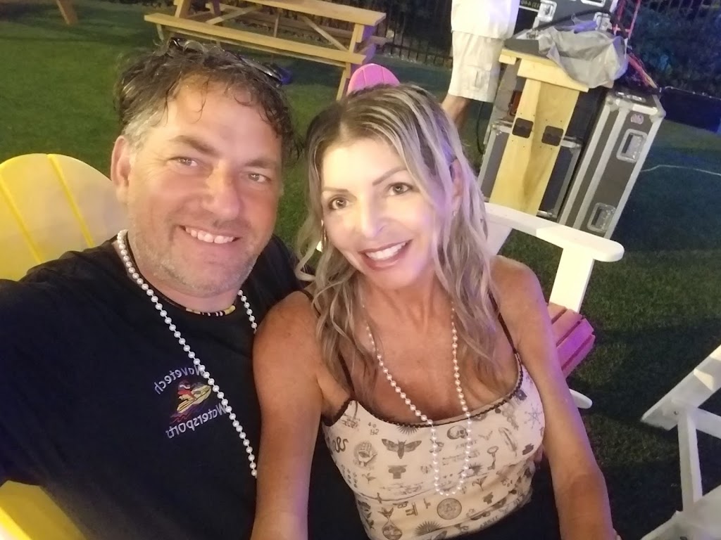 Sunset Beach Bar & Grille | restaurant | 401 Front St, New Richmond, OH 45157, USA | 5135531400 OR +1 513-553-1400