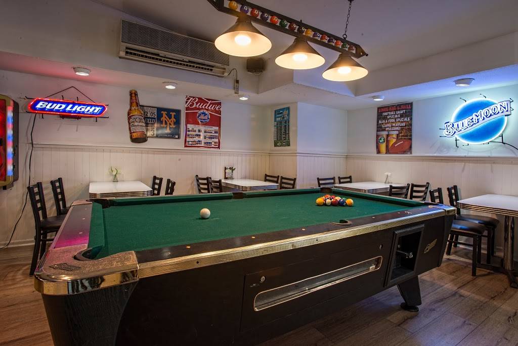 Dinos Bar and Grill | restaurant | 1466 River Rd, Edgewater, NJ 07020, USA | 2012246992 OR +1 201-224-6992