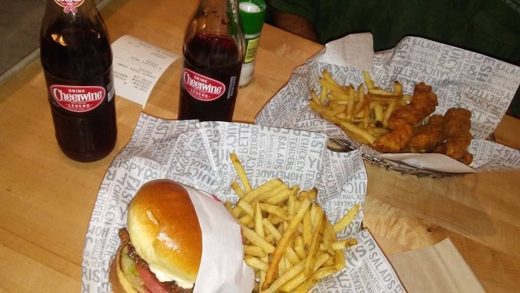 PDQ Restaurant | restaurant | 4601 Park Blvd N, Pinellas Park, FL 33781, USA | 7273621007 OR +1 727-362-1007