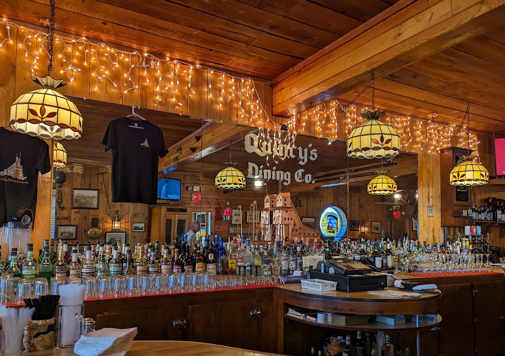 Quincys Restaurant & Lounge | restaurant | 48860 M-26, Dollar Bay, MI 49913, USA | 9064822118 OR +1 906-482-2118