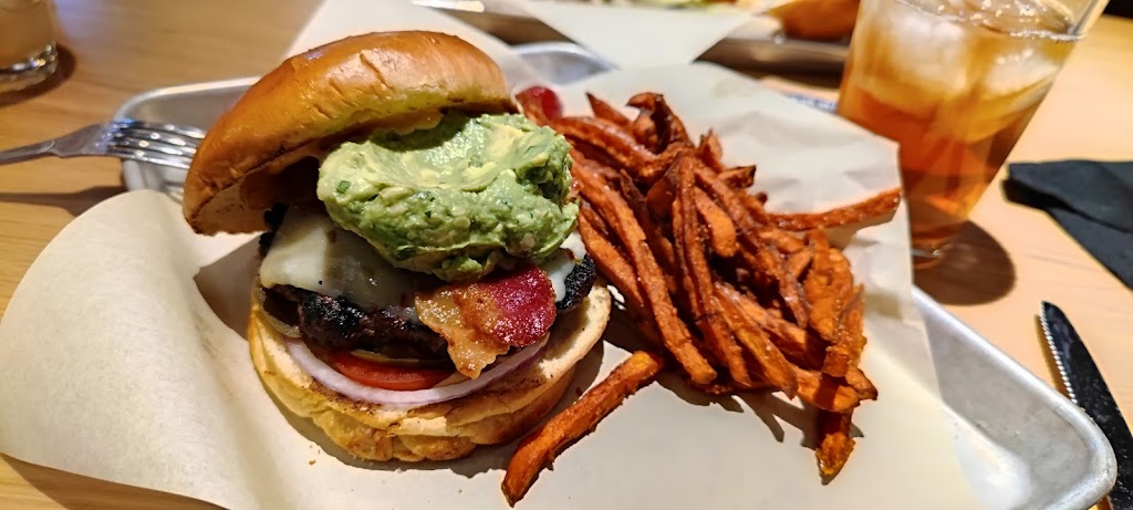 BJs Restaurant & Brewhouse | restaurant | 7190 S Rainbow Blvd, Las Vegas, NV 89118, USA | 7252390690 OR +1 725-239-0690