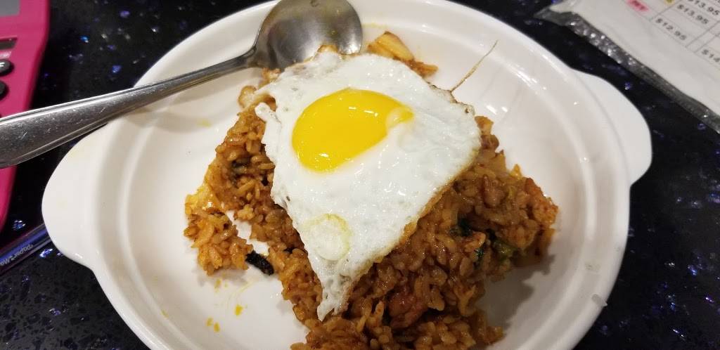 Korean House Restaurant | restaurant | 785 Somerset St W, Ottawa, ON K1R 6R3, Canada | 6132370808 OR +1 613-237-0808