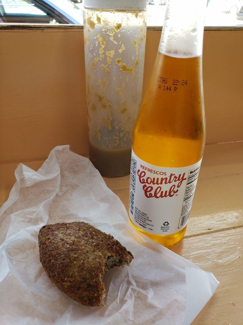 Empanadas Monumental | restaurant | 316 Market St, Paterson, NJ 07501, USA | 9738817111 OR +1 973-881-7111