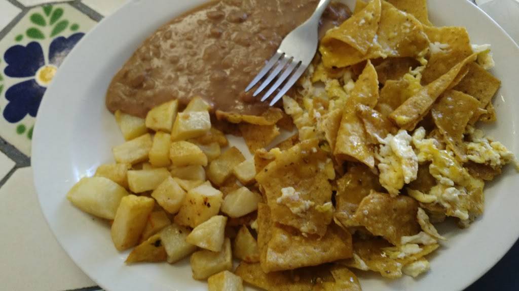 Los Laureles | restaurant | 1918 West Ave, San Antonio, TX 78201, USA | 2107361255 OR +1 210-736-1255