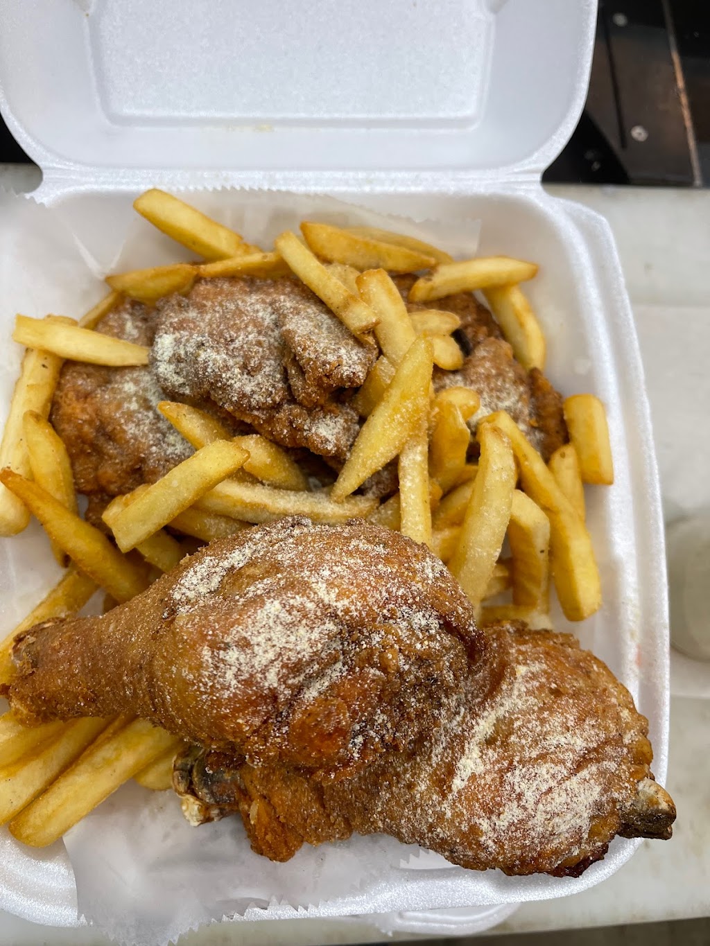 Washington fish chicken & gyro | restaurant | 2504 W Washington St, Indianapolis, IN 46222, USA | 3179658679 OR +1 317-965-8679