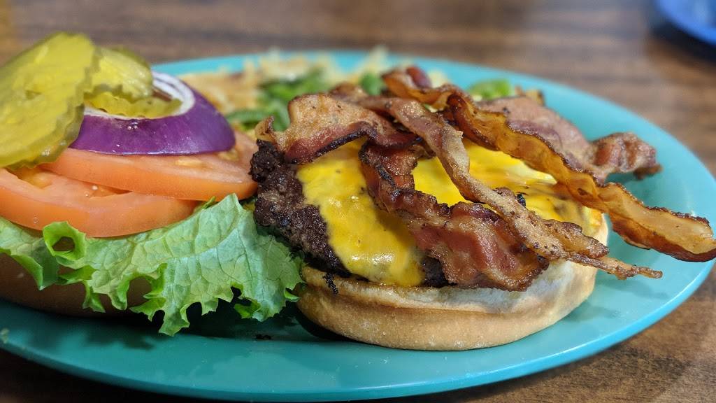 Carolinas Diner | restaurant | 201 Eastchester Dr, High Point, NC 27262, USA | 3368690660 OR +1 336-869-0660