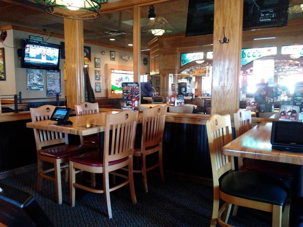 Applebees Grill + Bar | restaurant | 6310 Richmond Hwy, Alexandria, VA 22306, USA | 7037681636 OR +1 703-768-1636