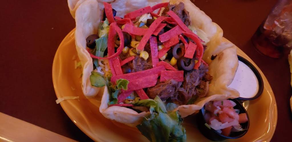 Caliente La Fiesta Mexicana | restaurant | 623 George St, De Pere, WI 54115, USA | 9203368737 OR +1 920-336-8737