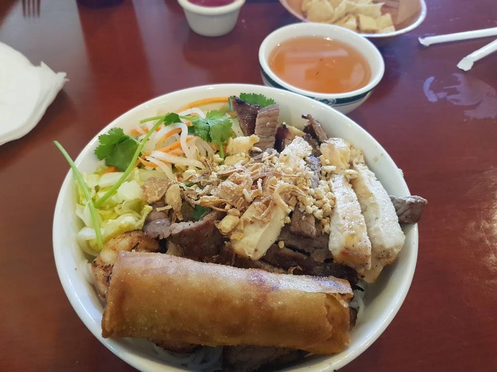 Huang Garden Restaurant | meal delivery | 257 Johnstown Center Dr, Johnstown, CO 80534, USA | 9705872363 OR +1 970-587-2363