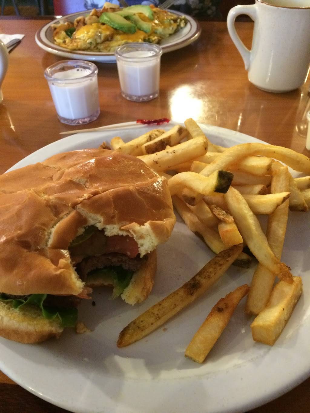 Jacks Restaurant | restaurant | 7875 CA-99, Los Molinos, CA 96055, USA | 5303841265 OR +1 530-384-1265