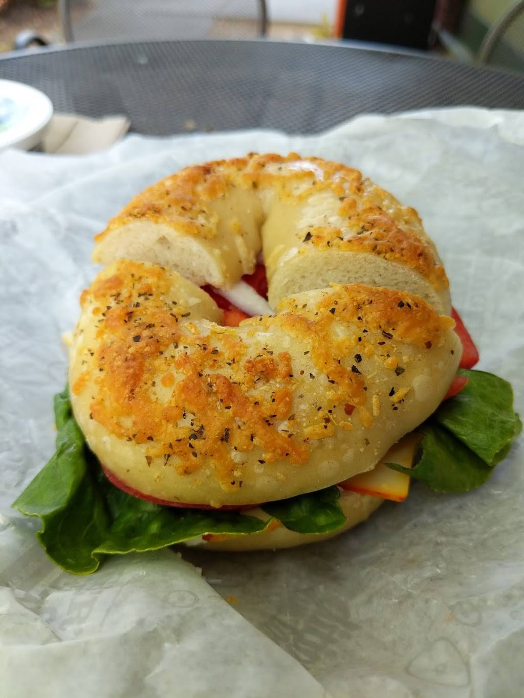 Brueggers Bagels | cafe | 1905 Matthews Township Pkwy, Matthews, NC 28105, USA | 7048497222 OR +1 704-849-7222